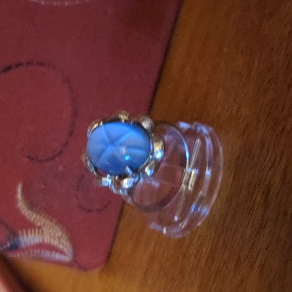 Sarah Cov. Signed & Stamped Vintage Ring Sarah Coventry Blue Oval Ring - Picture 17 of 17